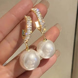Elegante Hangoorbellen met Parels en Zirkonia