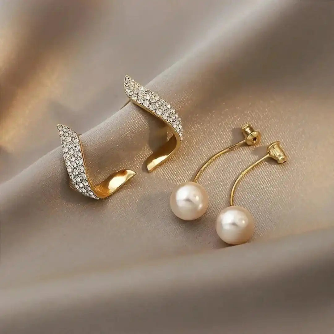 Stijlvolle Gouden Oorbellen met Elegante Parelhangertjes