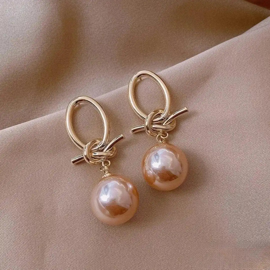 Elegante Roze Parel Hangoorbellen