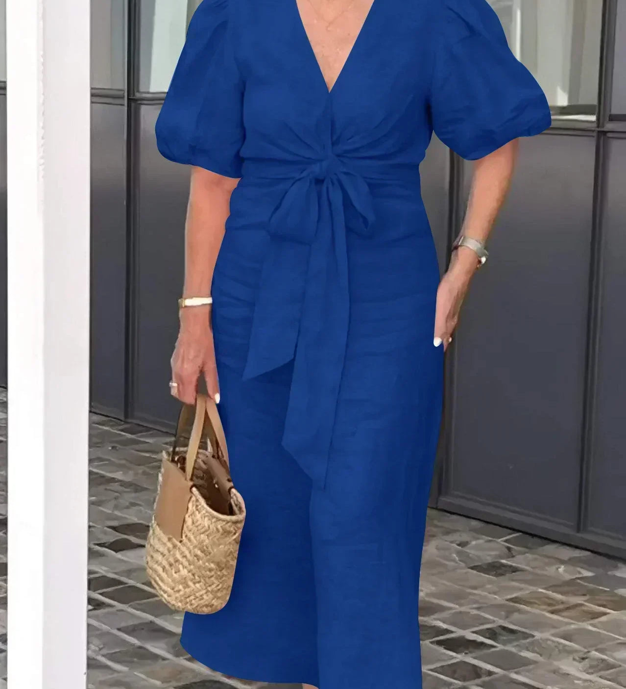 LYNORA | ELEGANTE MIDI JURK MET V-HALS