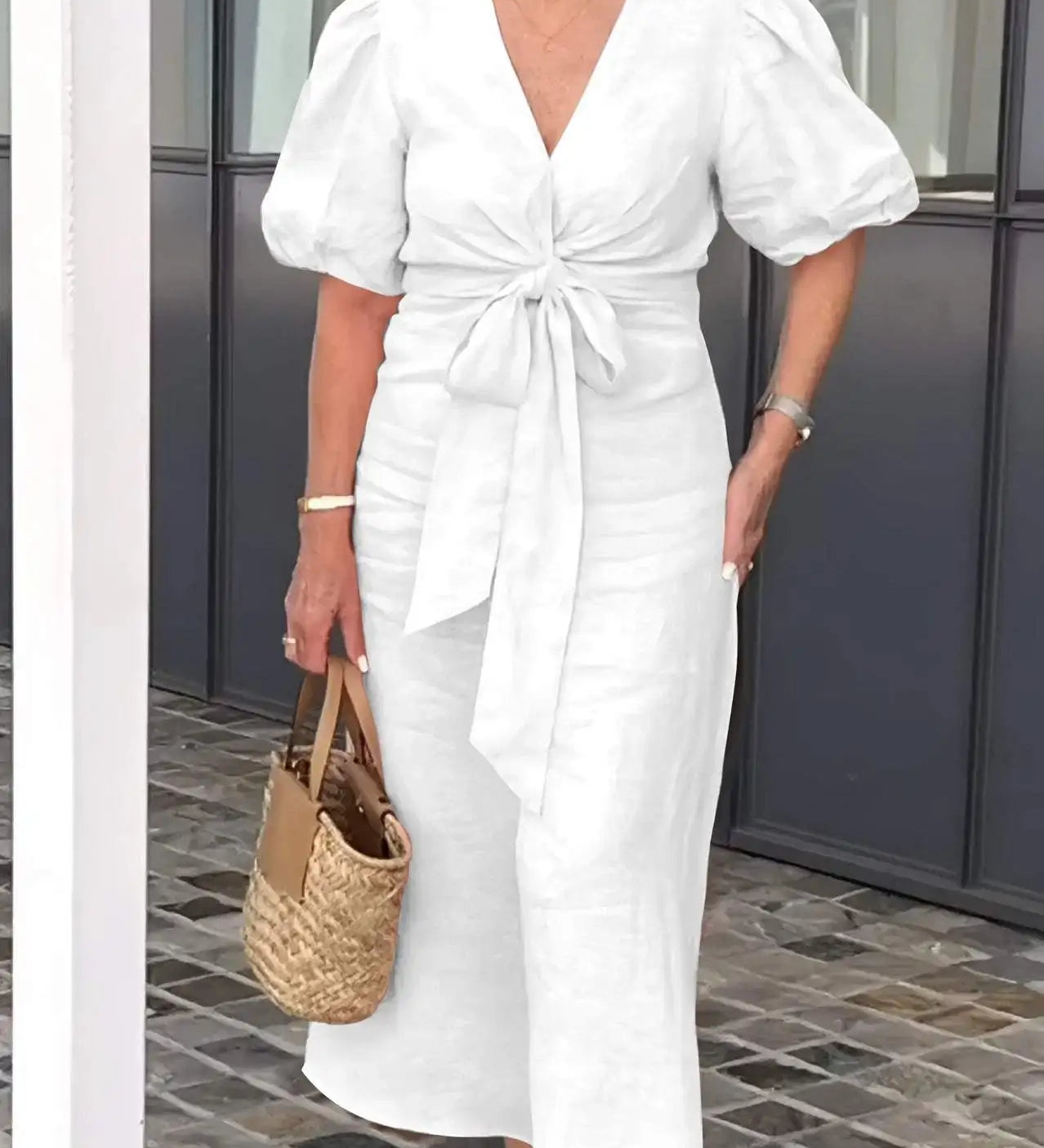 LYNORA | ELEGANTE MIDI JURK MET V-HALS
