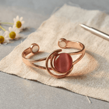 Sophie Sphere Roze — Koperen armband